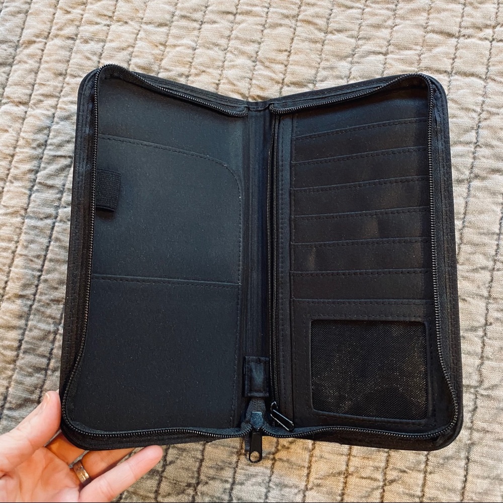 R+F wallet - Picture 2 of 3